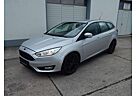 Ford Focus Business*LM*NAVI*PDC*1.HAND*TEMPOMAT*TOP*