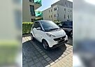 Smart ForTwo weiss silber Micro Hybrid Drive 45kW Coupe