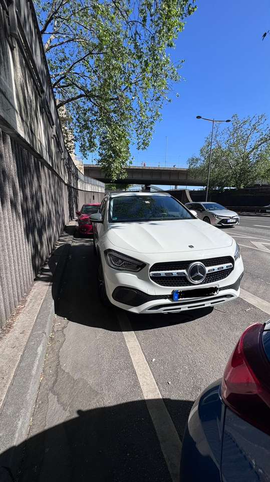 Second hand Mercedes Benz Gla-Class 200 D