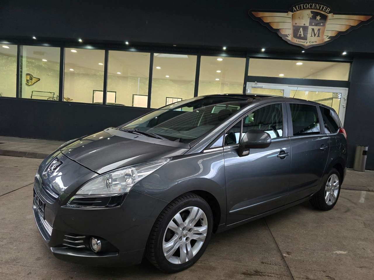 Second hand Peugeot 5008 