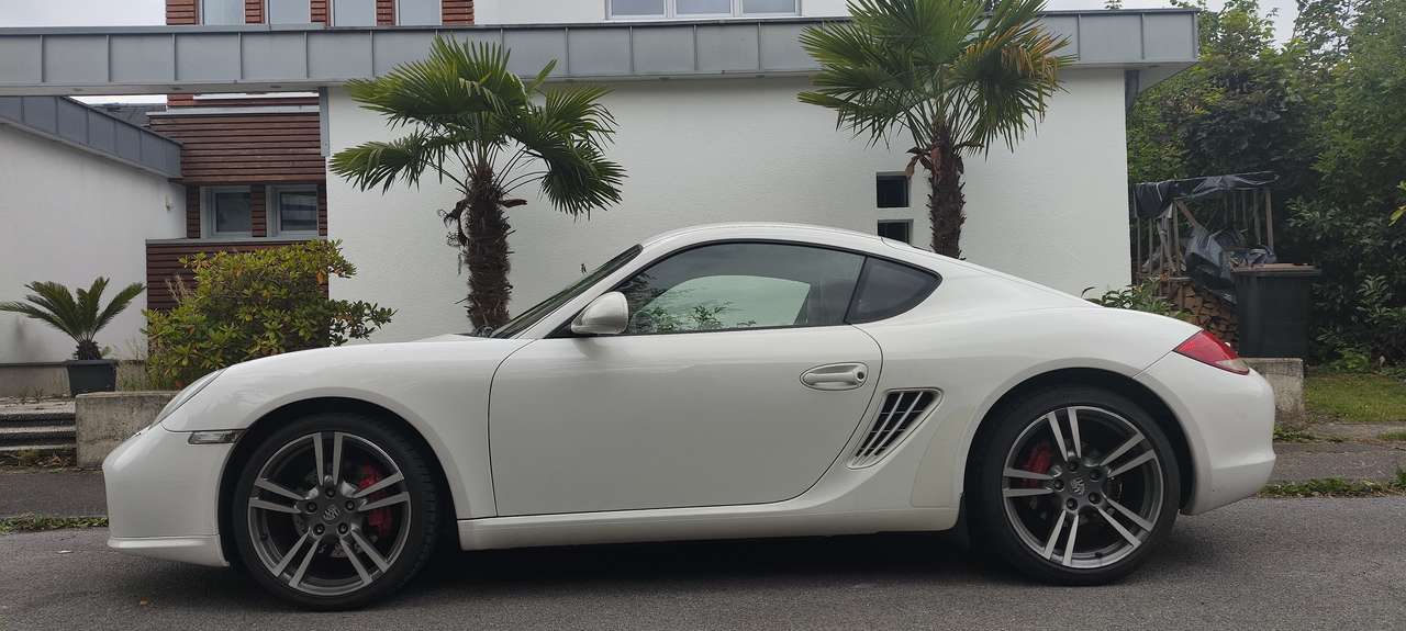 Second hand Porsche Cayman S