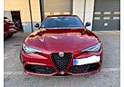 Alfa Romeo Giulia 2.9 V6 Bi-Turbo AT8 Quadrifoglio