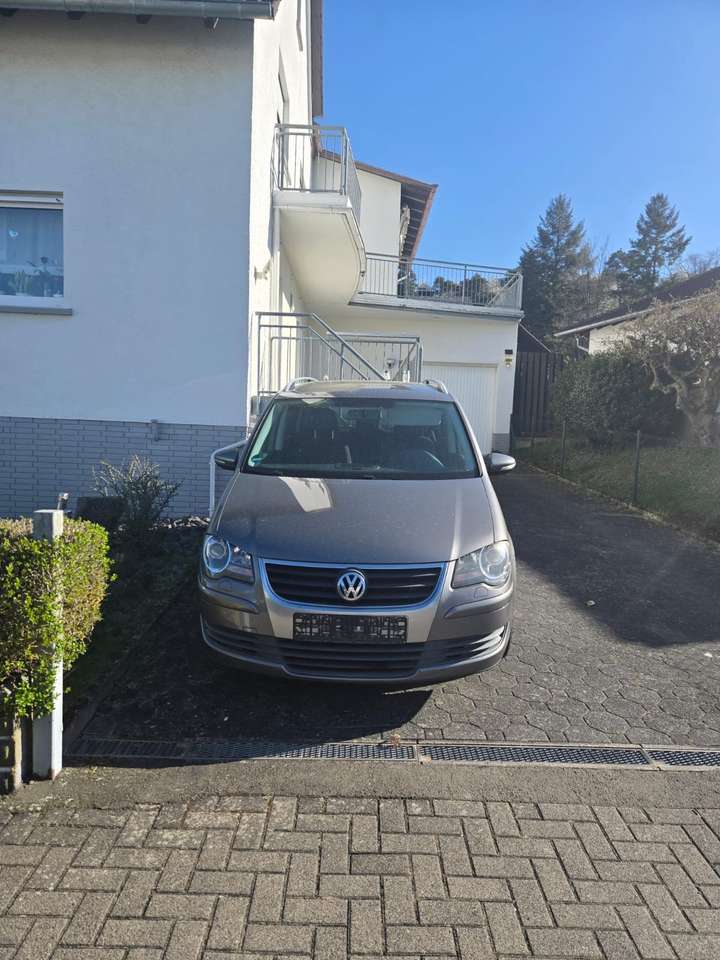 Second hand Volkswagen Touran 1.4