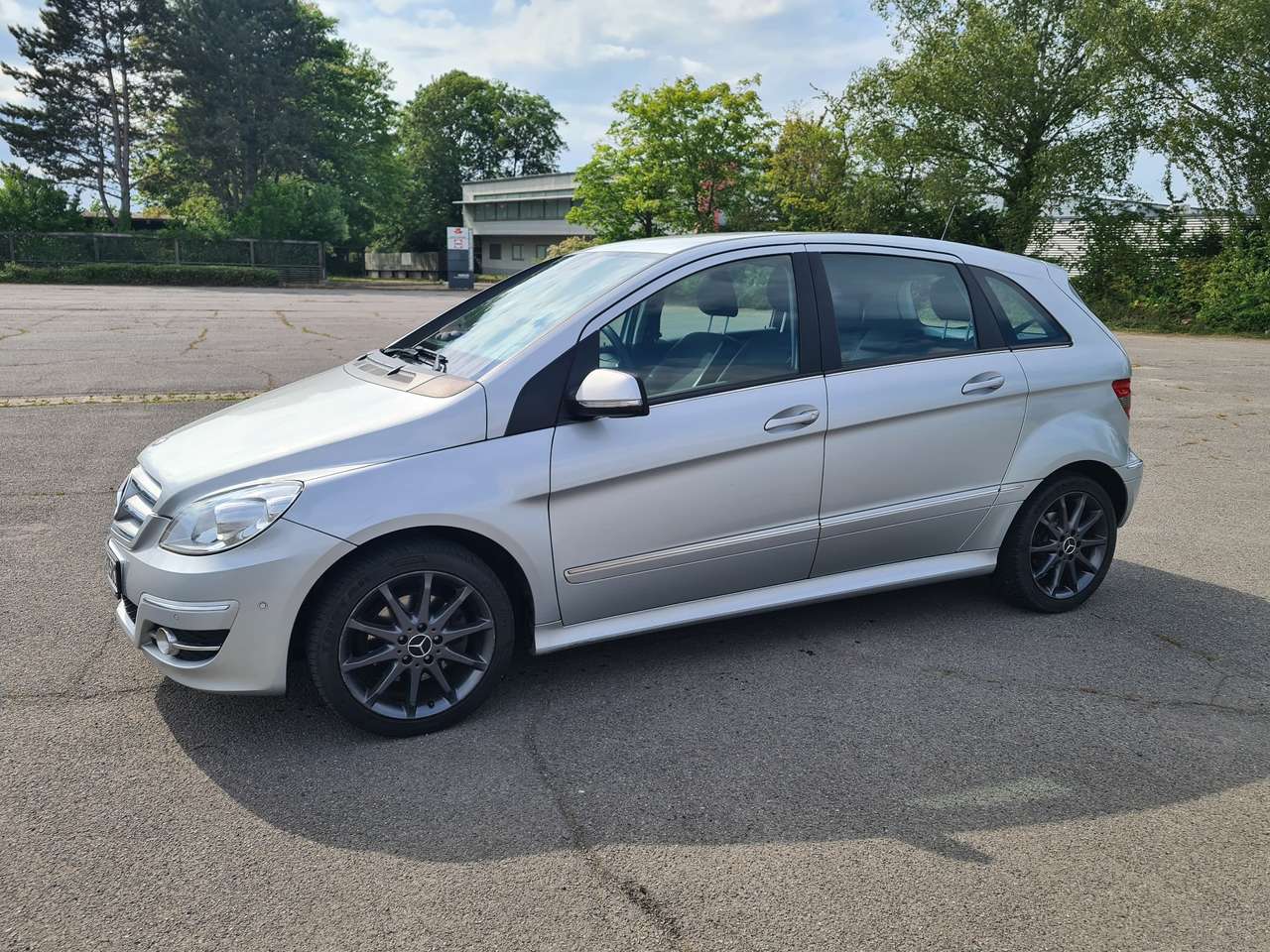 Second hand Mercedes Benz B-Class 200