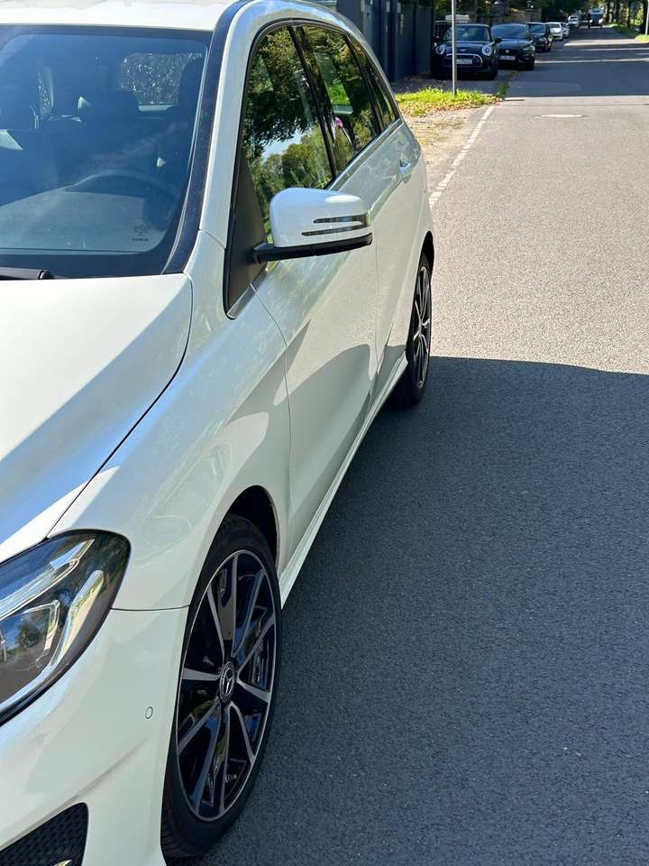 Second hand Mercedes Benz B-Class 180