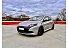 Renault Clio 2.0 16V 200 RS Cup