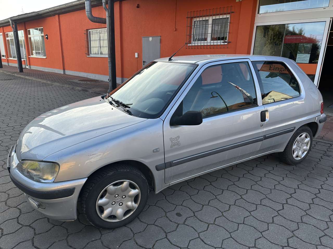 Second hand Peugeot 106 