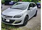 Opel Astra J ST Edition 1.4T 103KW