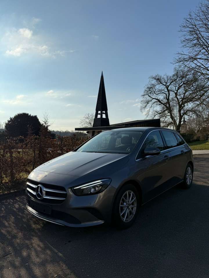 Second hand Mercedes Benz B-Class 180