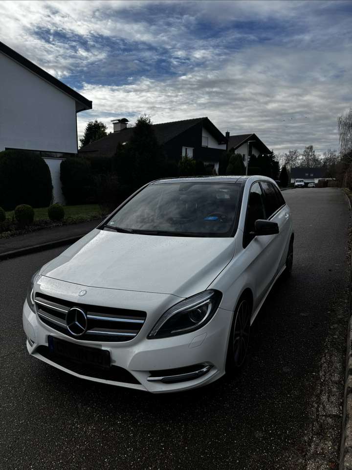 Second hand Mercedes Benz B-Class 200