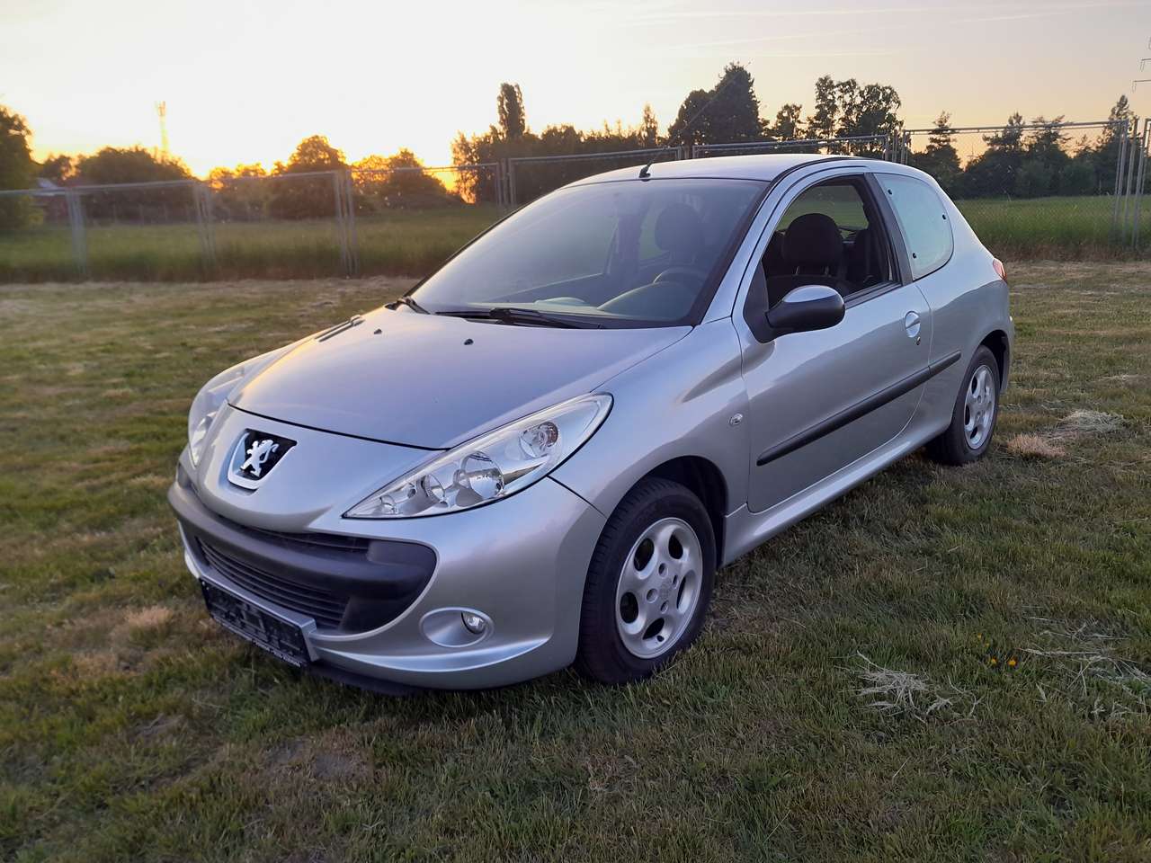 Second hand Peugeot 206 