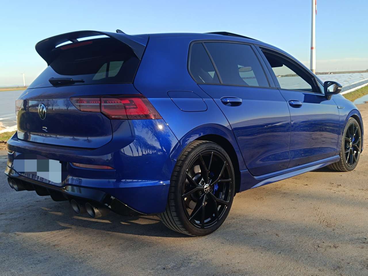 Second hand Volkswagen Golf R performance