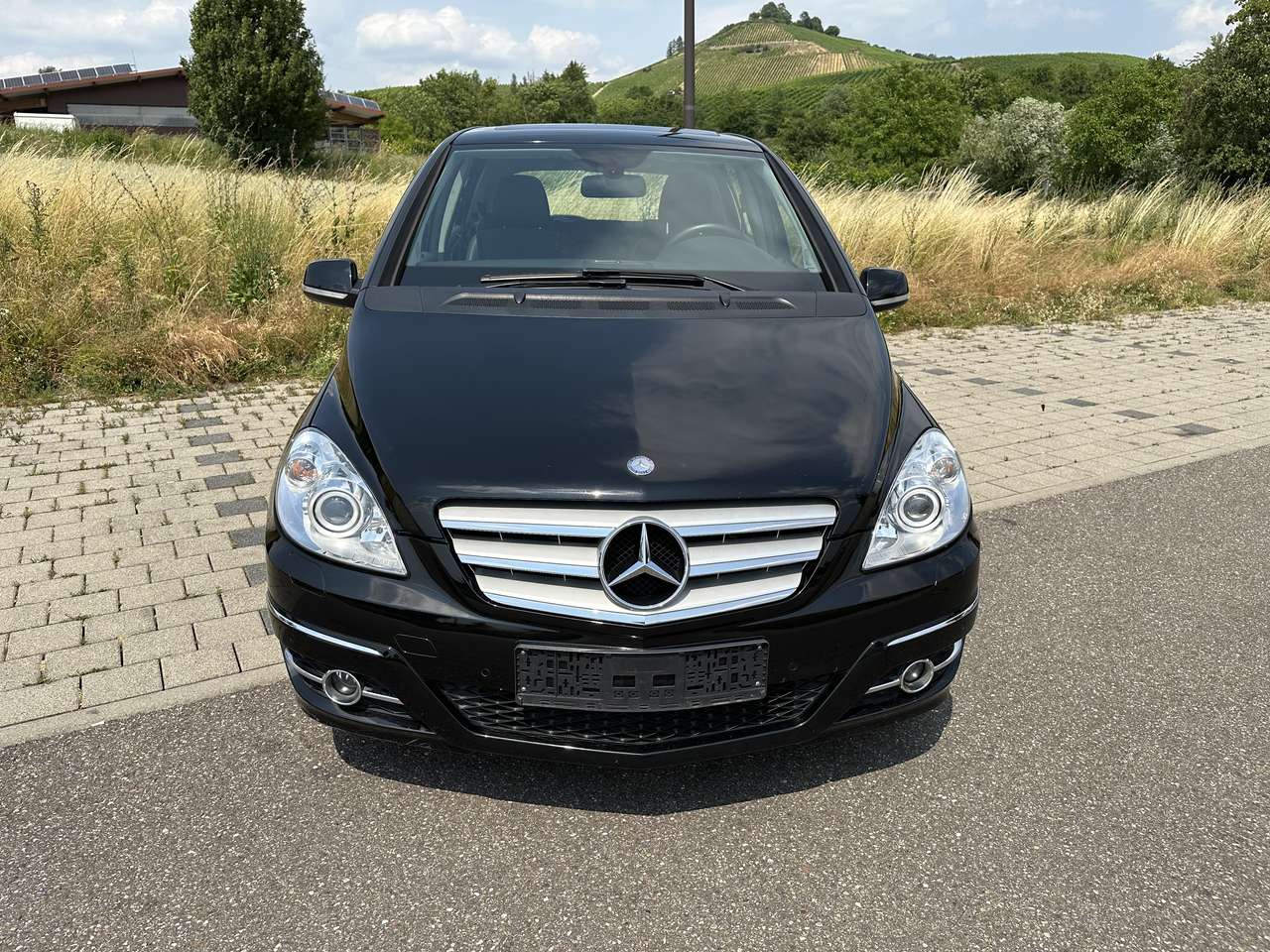 Second hand Mercedes Benz B-Class 200