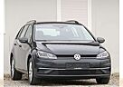 VW Golf Volkswagen VII Var. Highline 2.0 TDI DSG/LED/NAVI/ACC