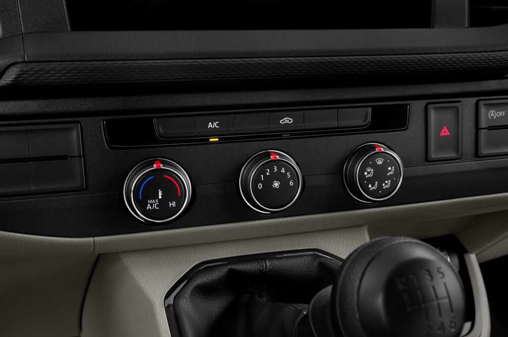 Volkswagen Transporer (Baujahr 2020) - 4 Türen Temperatur und Klimaanlage