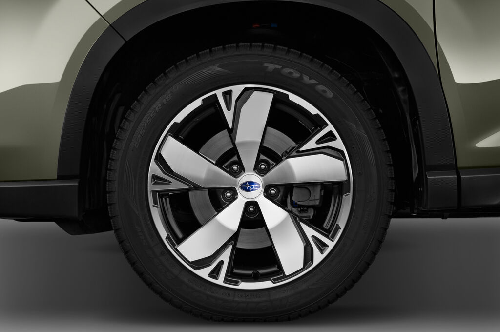 Subaru Forester e-Boxer (Baujahr 2019) Premium 5 Türen Reifen und Felge