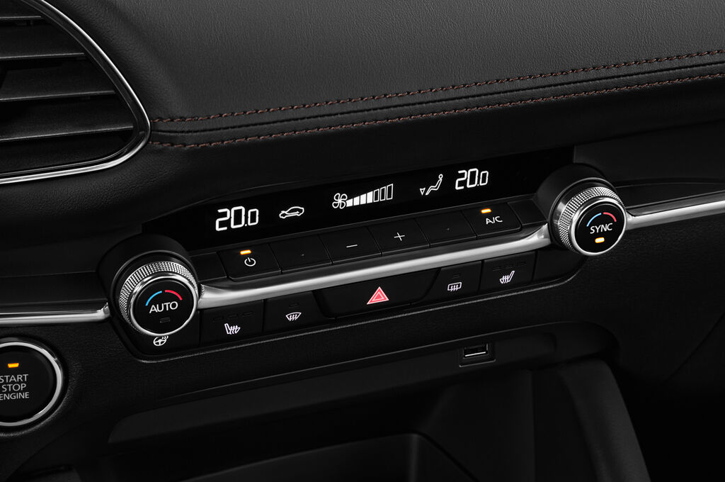 Mazda Mazda3 (Baujahr 2019) Selection 5 Türen Temperatur und Klimaanlage