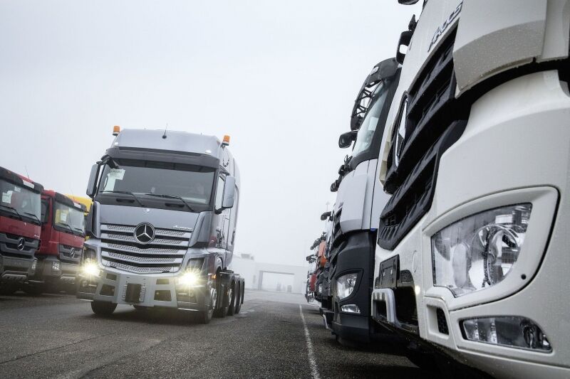Mercedes-Benz Custom Tailored Trucks - Tonnenschwerer Maßanzug