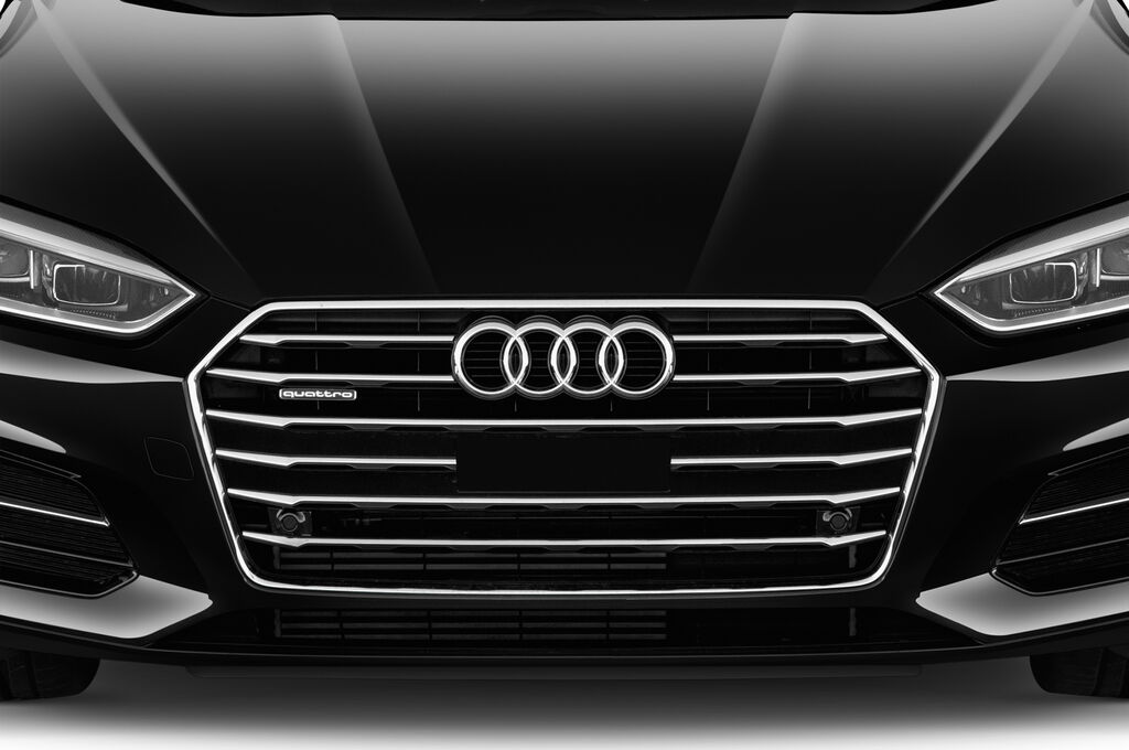 Audi A5 (Baujahr 2018) Design 2 Türen Kühlergrill und Scheinwerfer