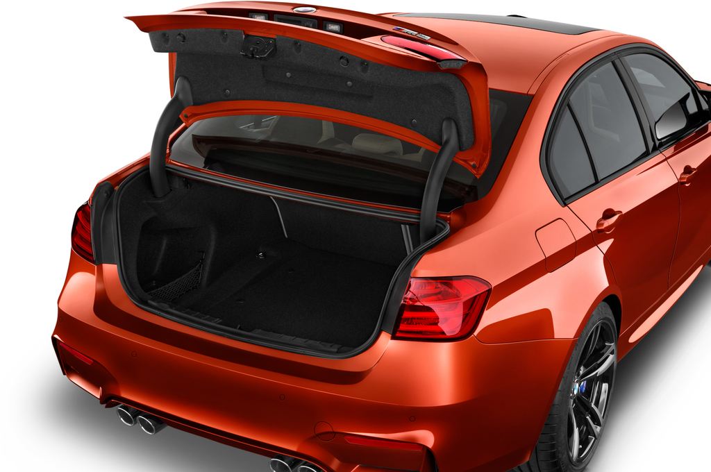 BMW M3 (Baujahr 2015) M3 4 Türen Kofferraum