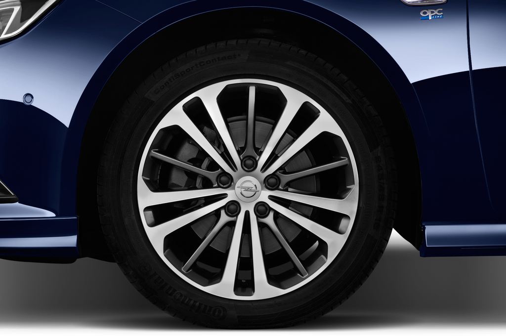 Opel Insignia Sports Tourer (Baujahr 2018) Ultimate Exclusive 5 Türen Reifen und Felge