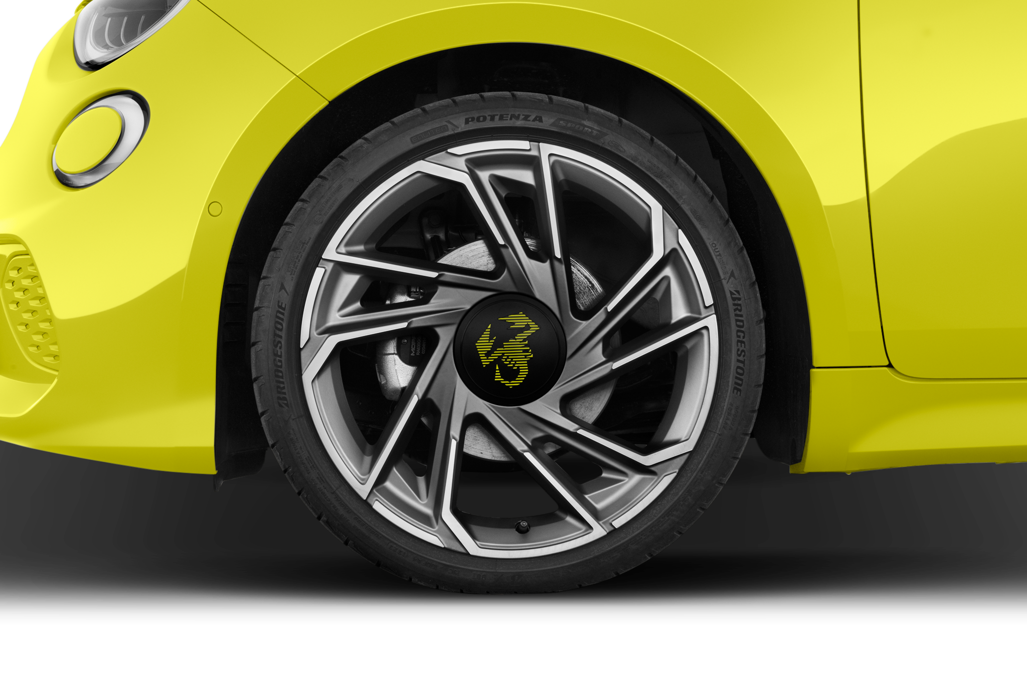 Abarth 500e (Baujahr 2023) Turismo 3 Türen Reifen und Felge