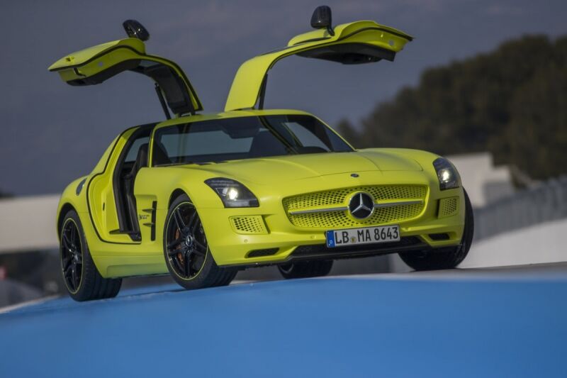 Mercedes SLS electric drive - Teilchenbeschleuniger