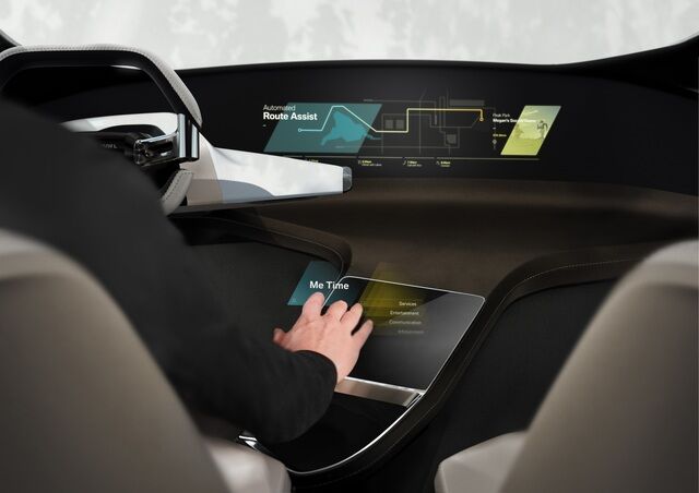Neues BMW-Bedienkonzept - Das Cockpit wird zum Holo-Deck