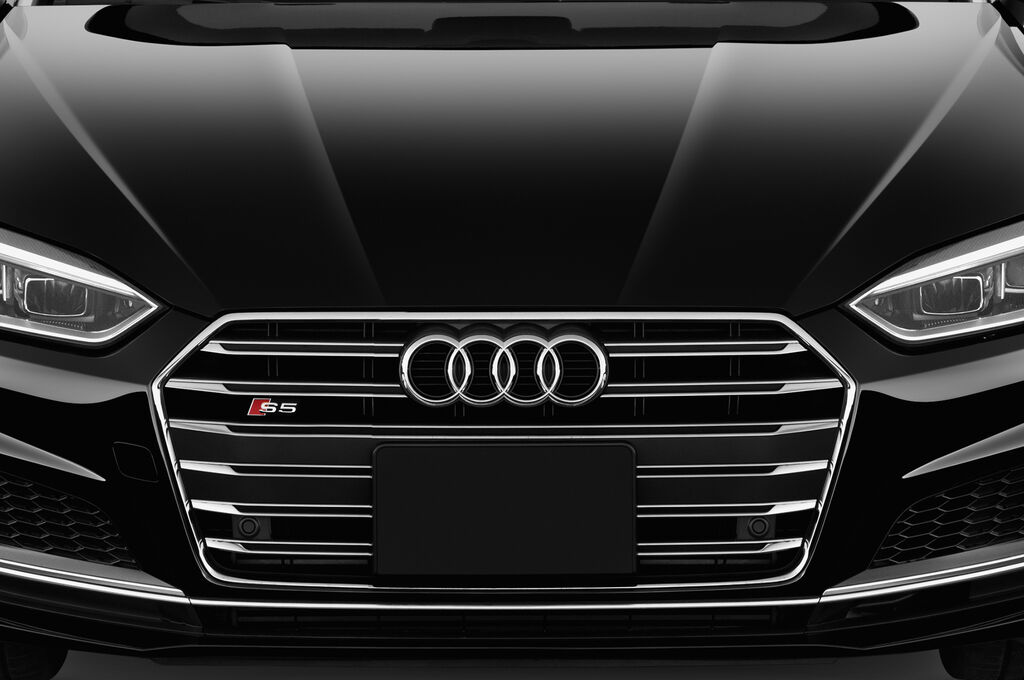 Audi S5 (Baujahr 2018) - 2 Türen Kühlergrill und Scheinwerfer