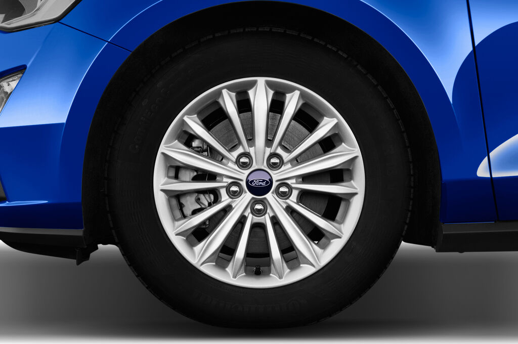 Ford Focus Turnier (Baujahr 2018) Titanium 5 Türen Reifen und Felge