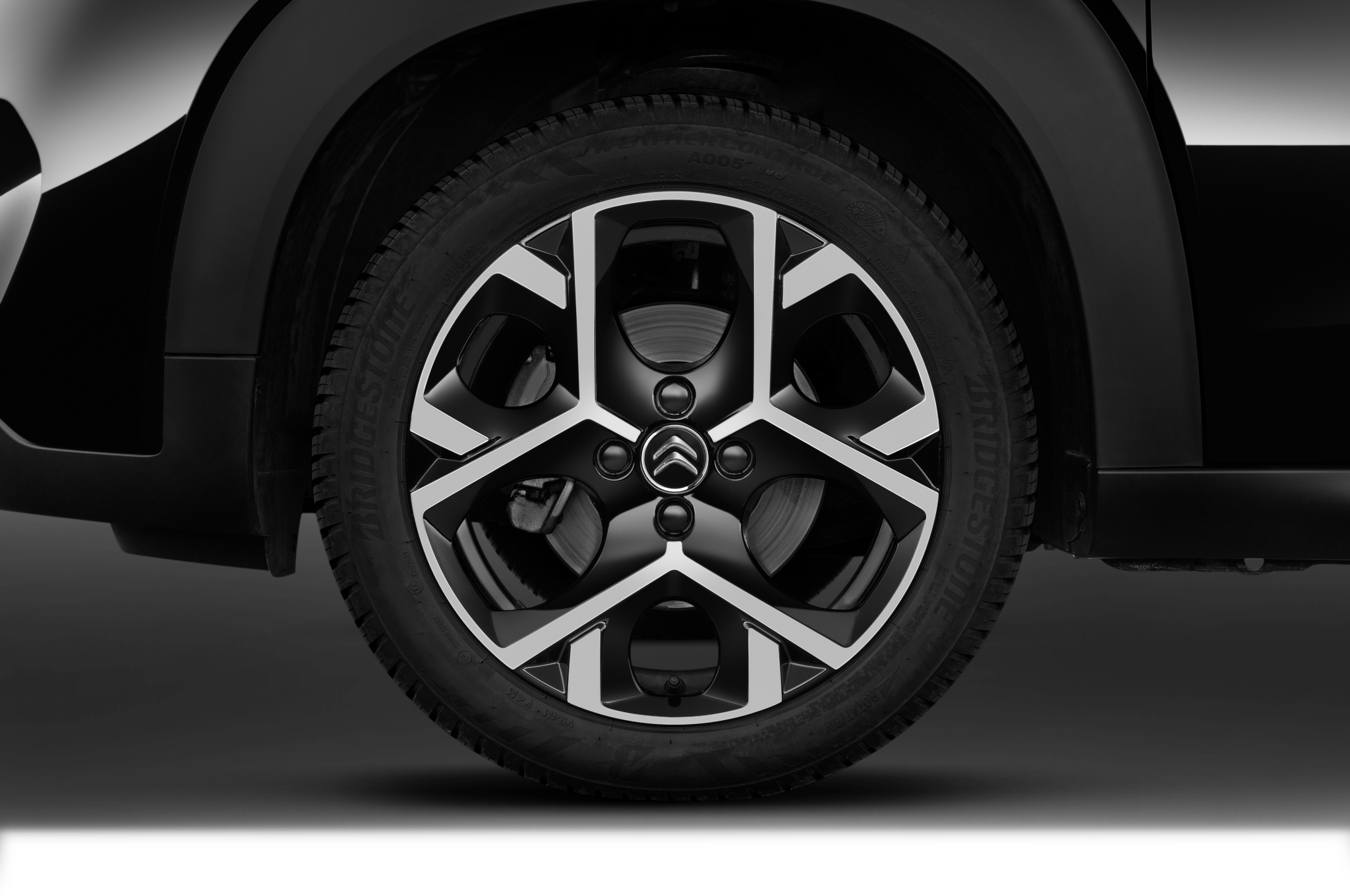 Citroen C3 Aircross (Baujahr 2022) Shine 5 Türen Reifen und Felge