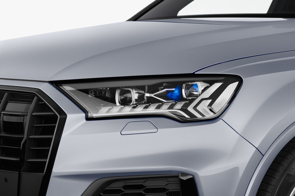 Audi Q7 (Baujahr 2020) S Line 5 Türen Scheinwerfer