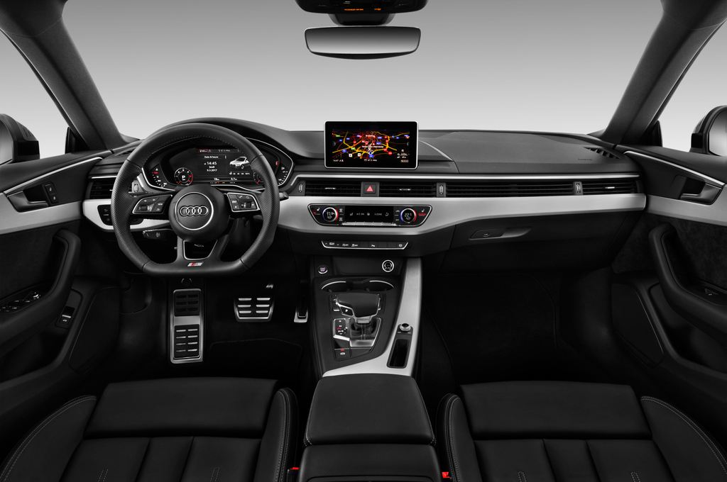 Audi A5 Sportback (Baujahr 2017) sport 5 Türen Cockpit und Innenraum