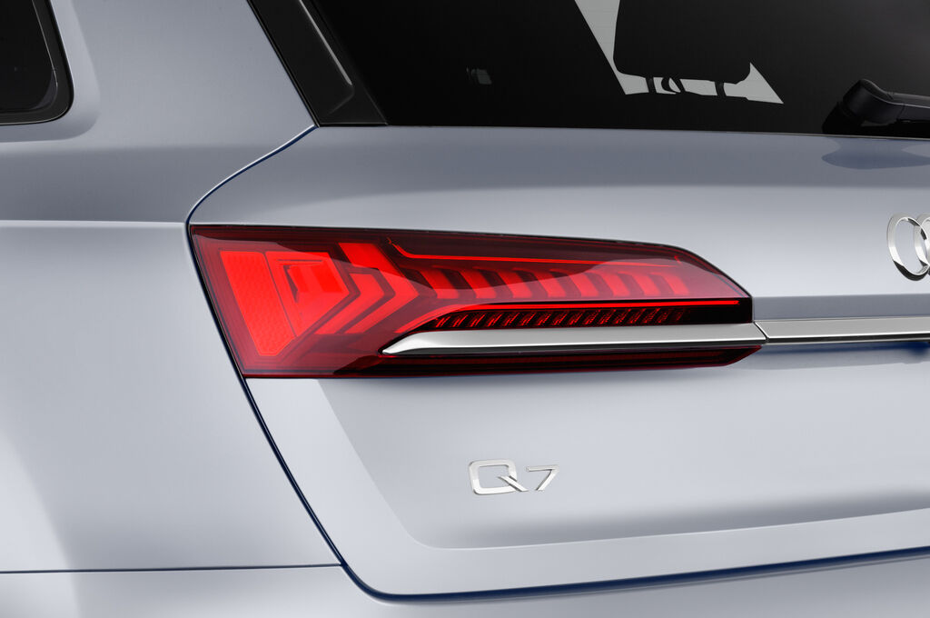 Audi Q7 (Baujahr 2020) S Line 5 Türen Rücklicht