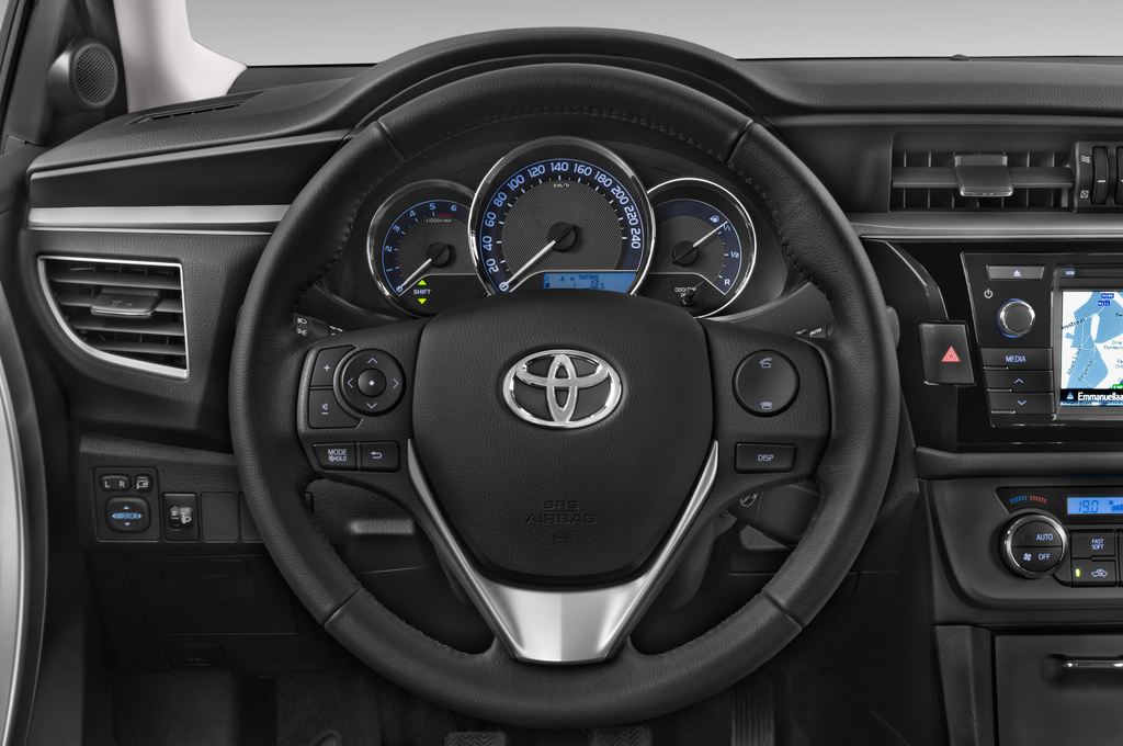 Toyota Corolla (Baujahr 2015) Comfort 4 Türen Lenkrad