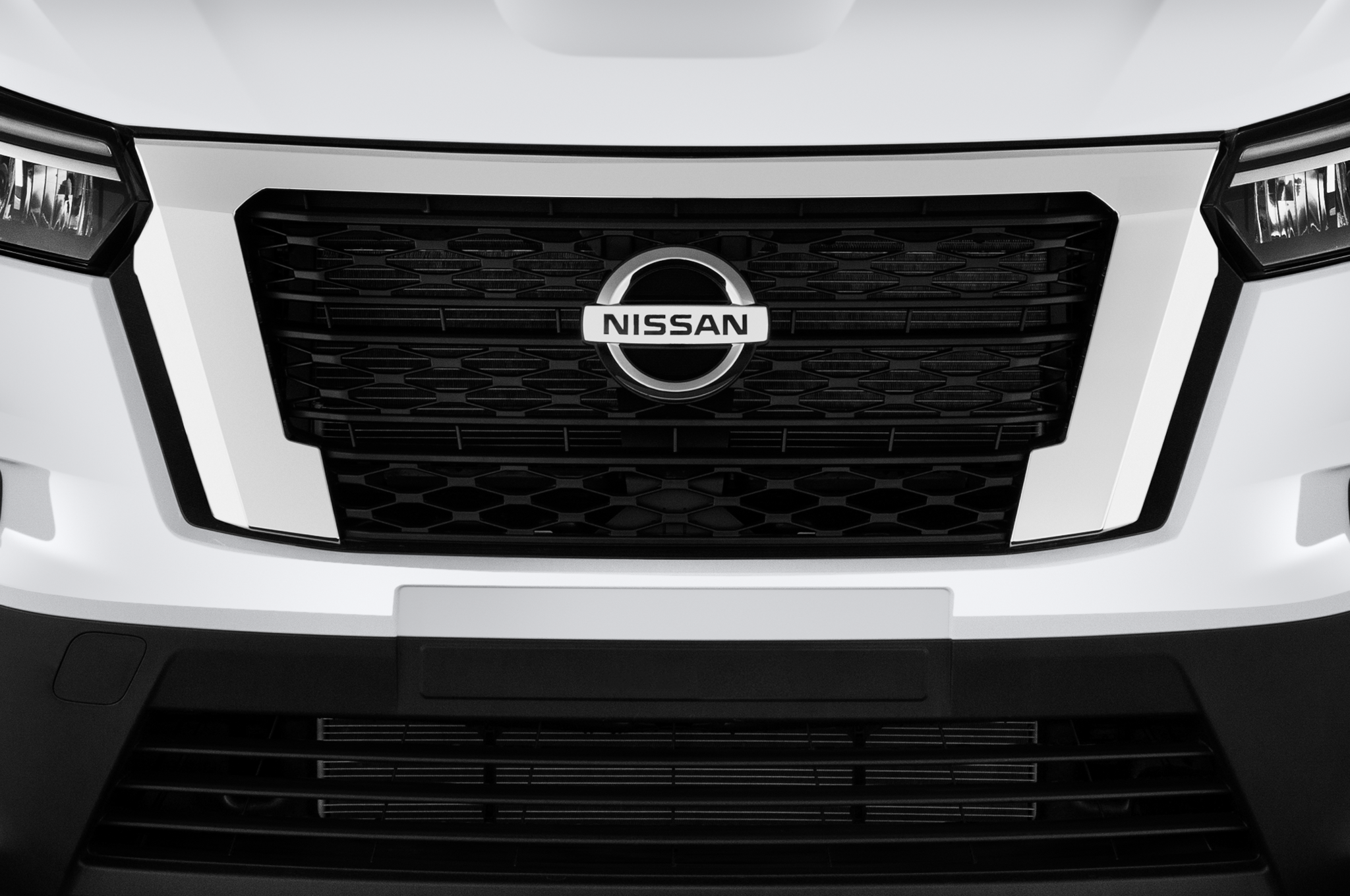 Nissan Primastar (Baujahr 2022) Acenta 4 Türen Kühlergrill und Scheinwerfer