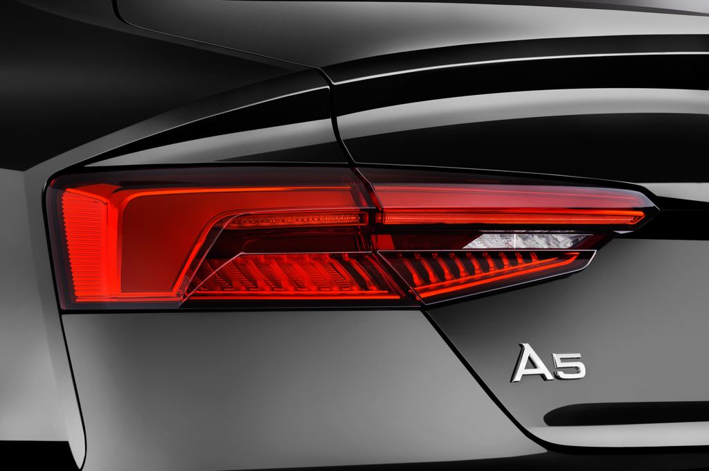 Audi A5 Sportback (Baujahr 2017) sport 5 Türen Rücklicht