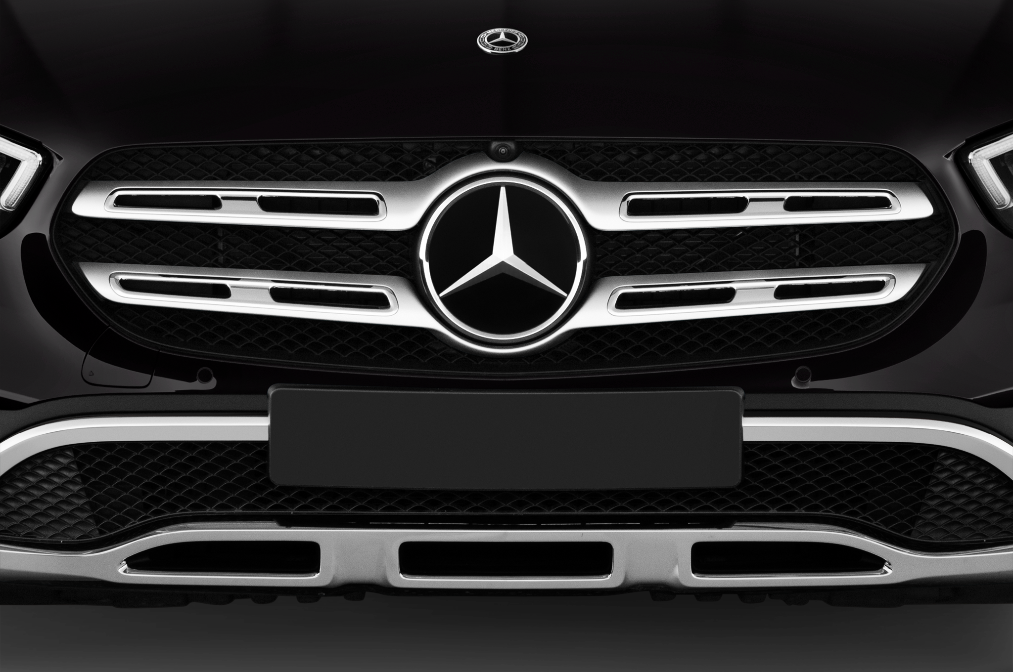 Mercedes E Class (Baujahr 2021) All terrain Avantgarde 5 Türen Kühlergrill und Scheinwerfer