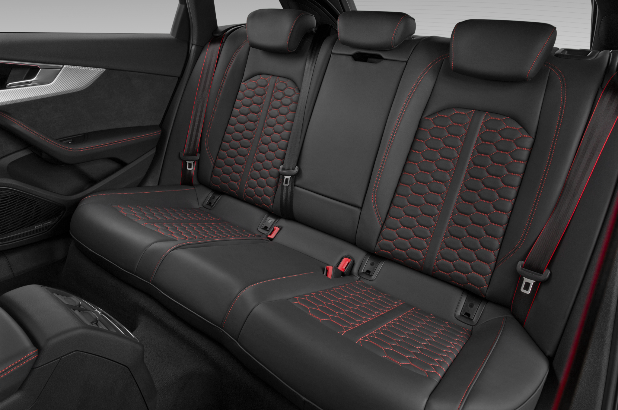 Audi RS4 Avant (Baujahr 2023) - 5 Türen Rücksitze