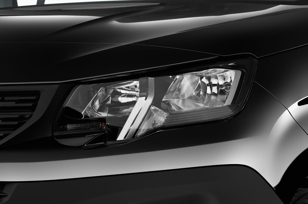 Peugeot Partner (Baujahr 2020) Premium Long 4 Türen Scheinwerfer