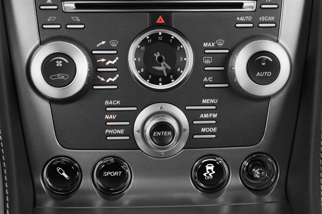 Aston Martin Virage (Baujahr 2012) - 2 Türen Temperatur und Klimaanlage
