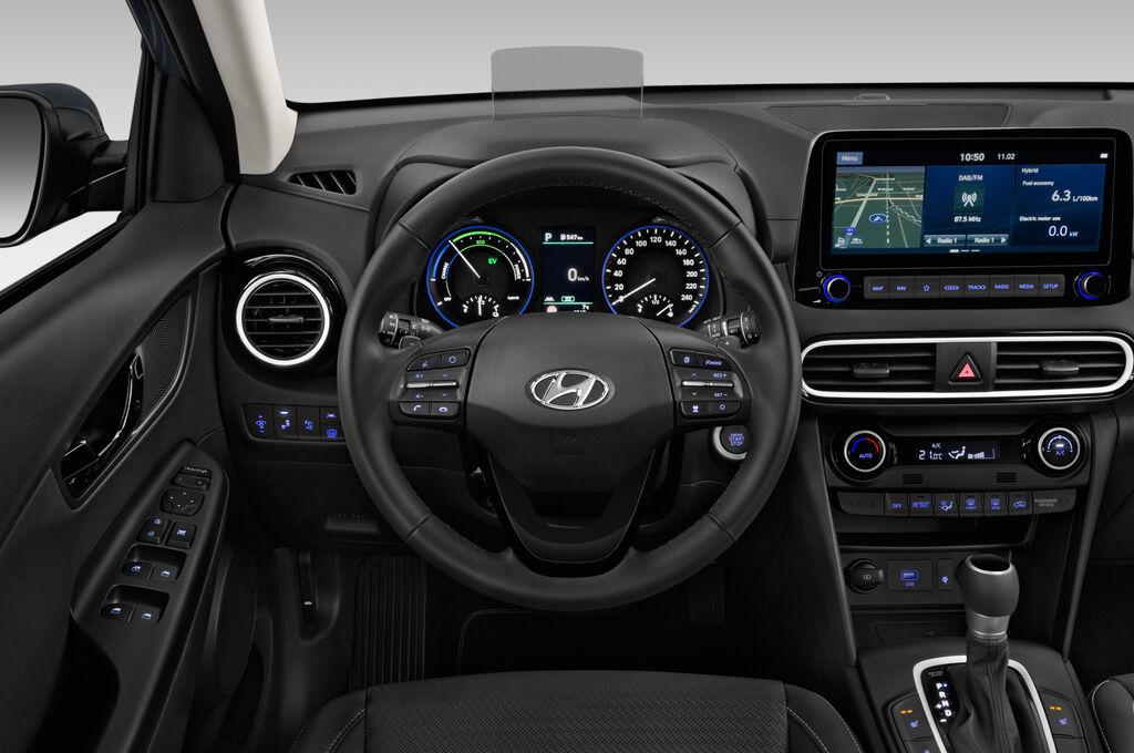 Hyundai Kona Hybrid (Baujahr 2020) Trend 5 Türen Lenkrad