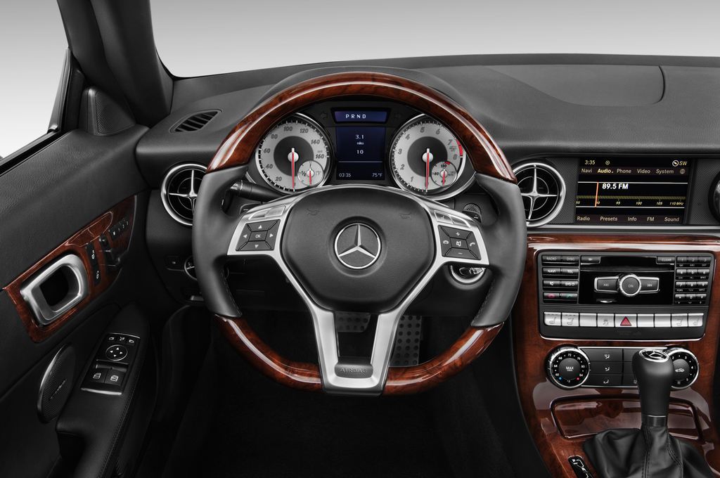Mercedes SLK (Baujahr 2012) SLK 350 BlueEFFICIENCY 2 Türen Lenkrad