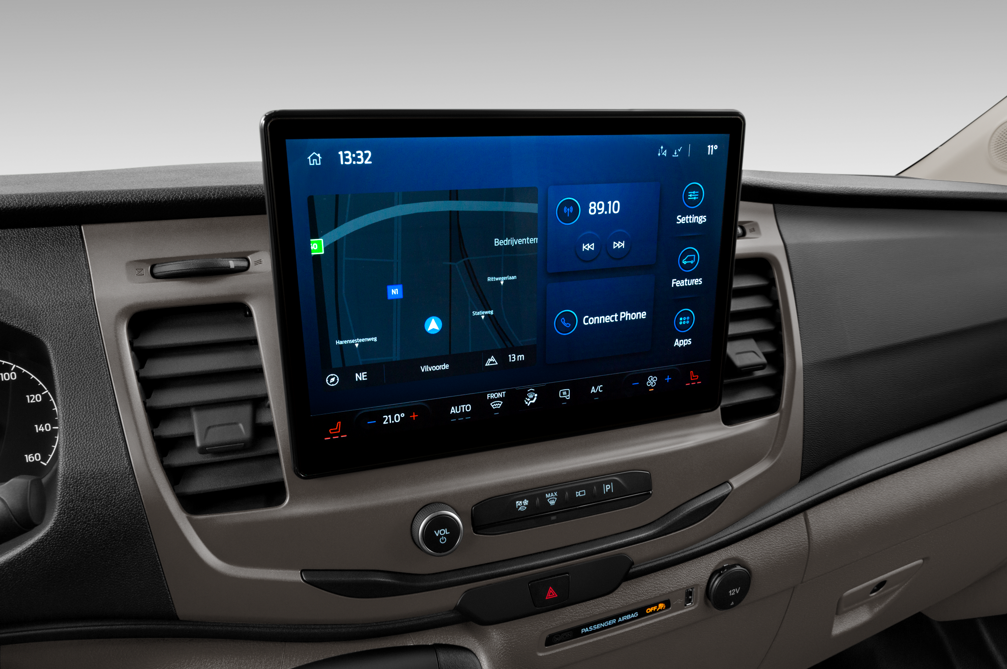 Ford e-Transit (Baujahr 2023) Trend 4 Türen Mittelkonsole