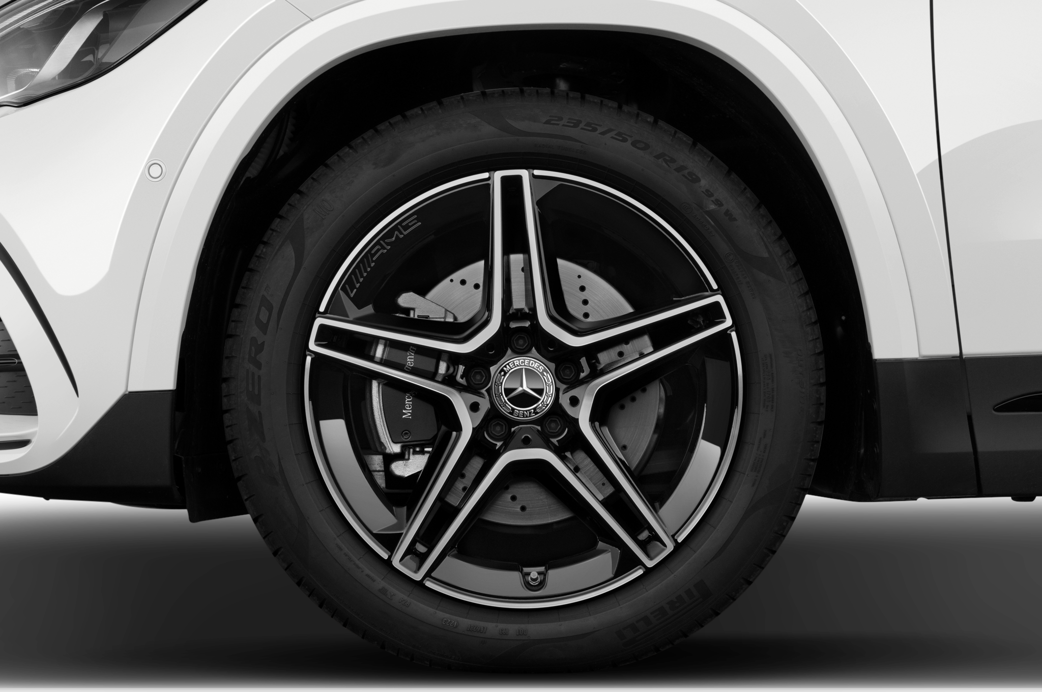 Mercedes GLA (Baujahr 2024) 200d AMG LIne 5 Türen Reifen und Felge
