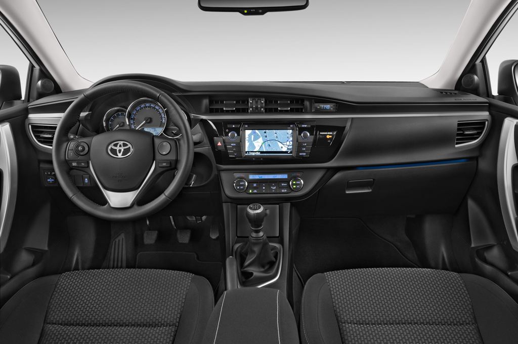 Toyota Corolla (Baujahr 2015) Comfort 4 Türen Cockpit und Innenraum