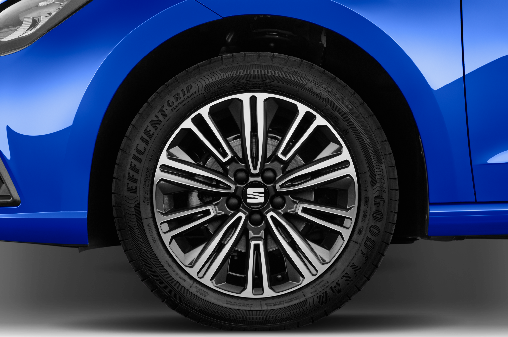 SEAT Ibiza (Baujahr 2022) Style 5 Türen Reifen und Felge