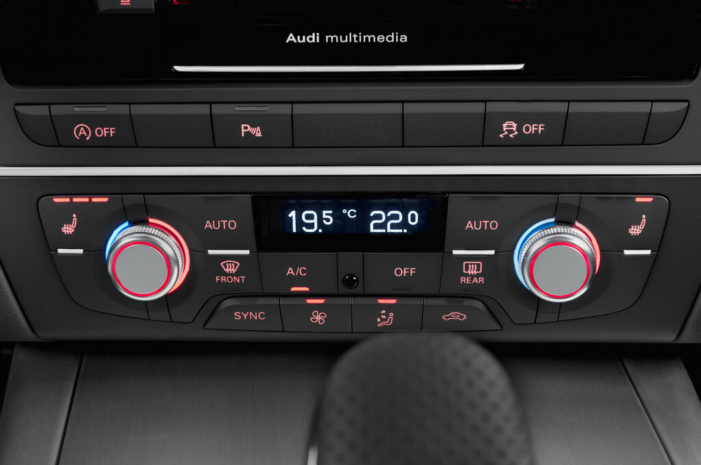 Audi A6 Avant (Baujahr 2018) S Line 5 Türen Temperatur und Klimaanlage
