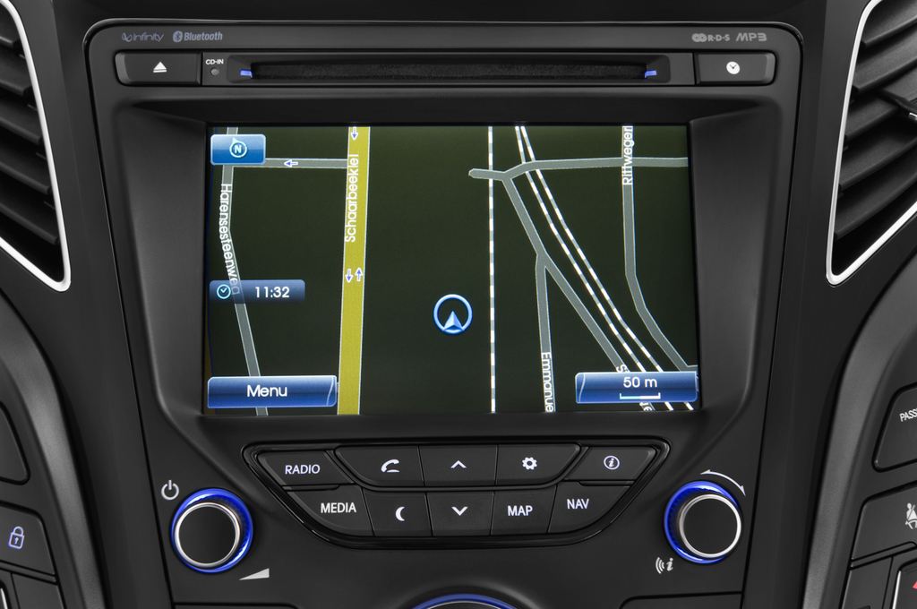 Hyundai I40 CW (Baujahr 2011) Style 5 Türen Radio und Infotainmentsystem