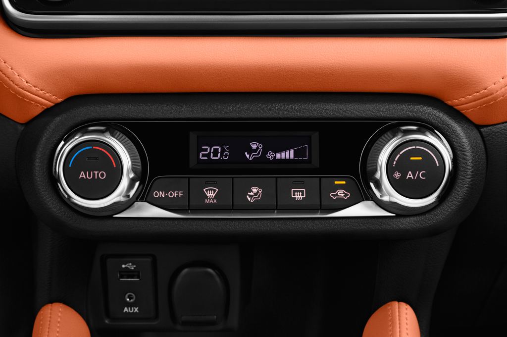 Nissan Micra (Baujahr 2017) Tekna 5 Türen Temperatur und Klimaanlage